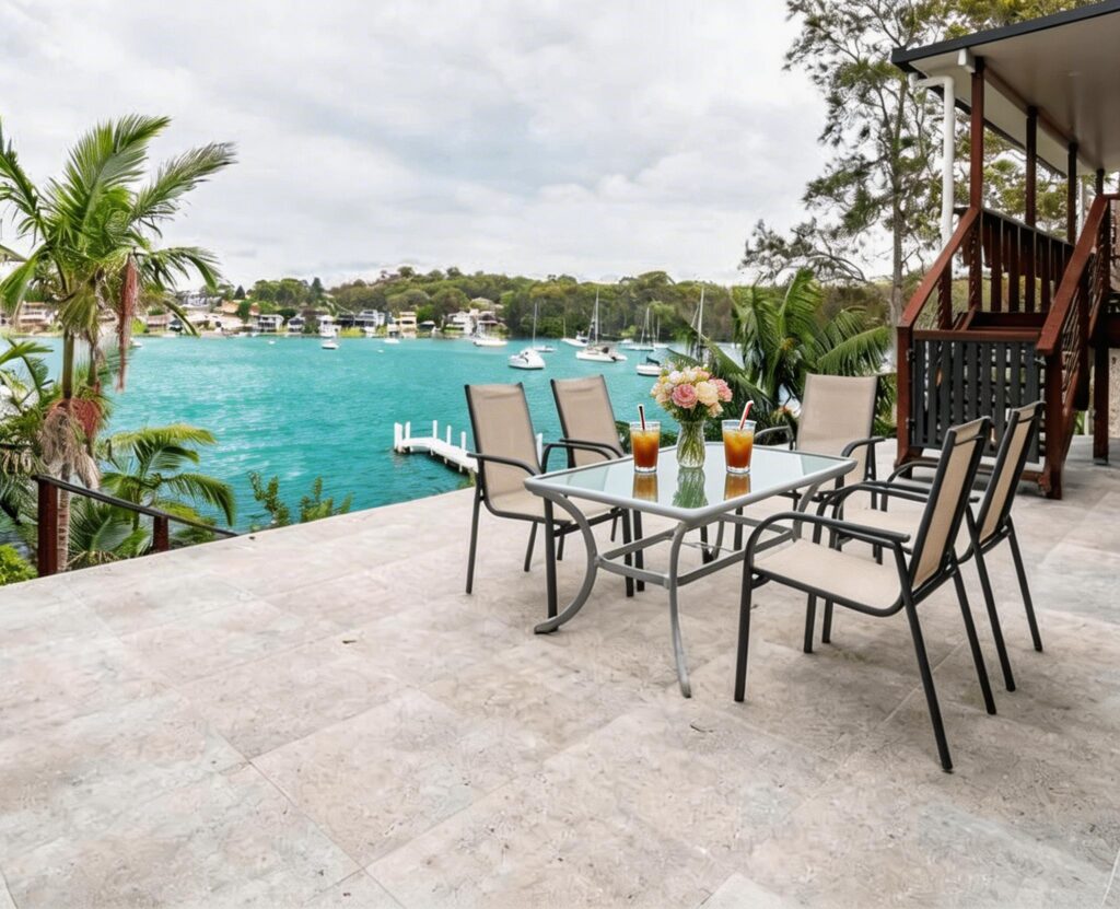 Outdoor Dining 2